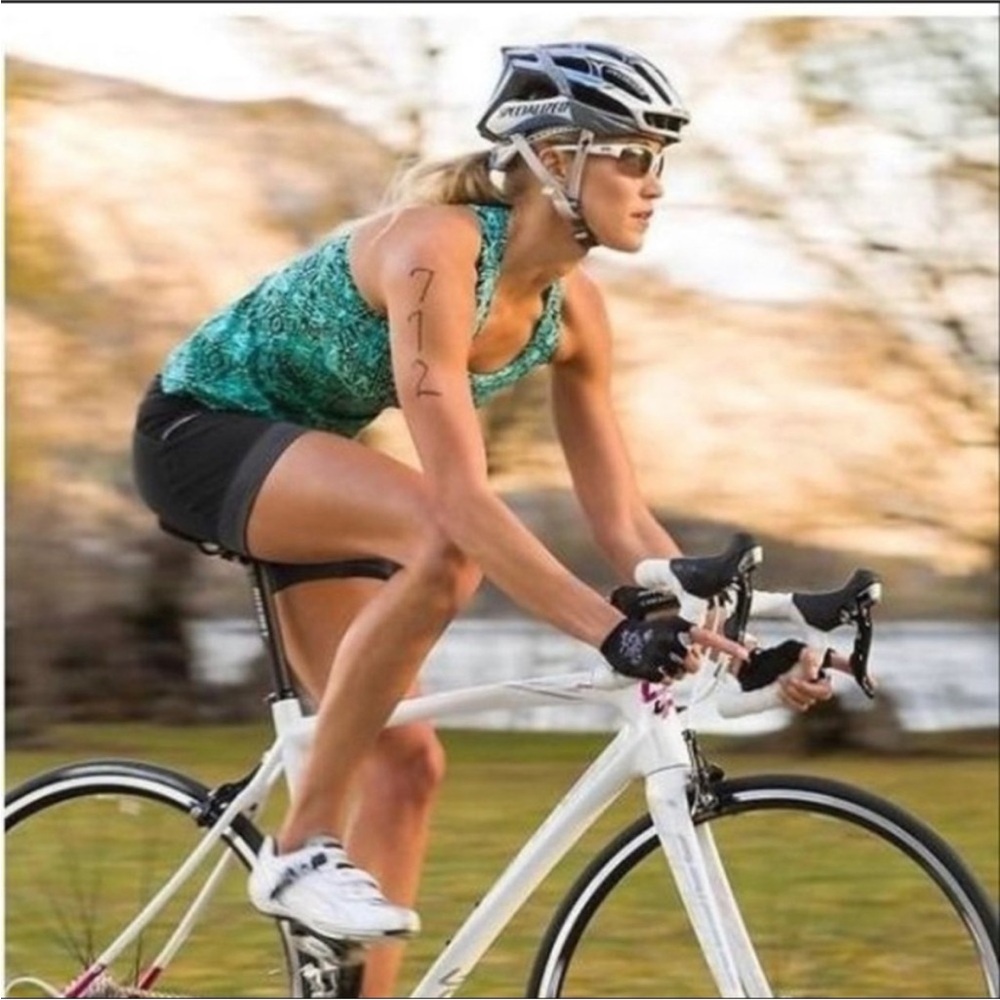 Rare Athleta Energy Cairo Cycling High Impact Racerback Tank Blue/Green Size S